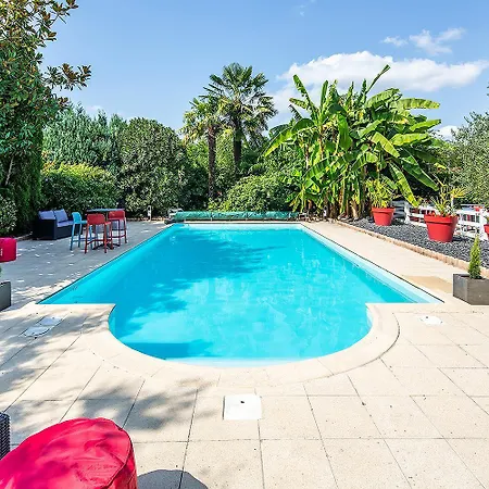 Carre Pau Airport 3* Serres-Castet