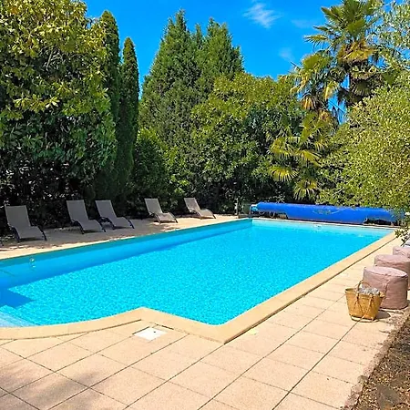 Carre Pau Airport Hotell Serres-Castet