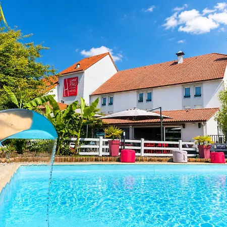 Hotell Carre Pau Airport 3*