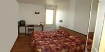 Carre Pau Airport Serres-Castet