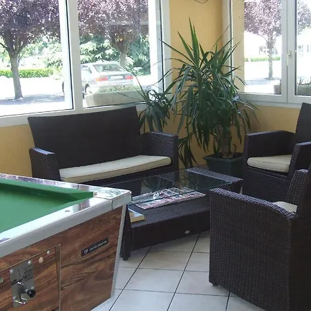 Carre Pau Airport 3* Serres-Castet