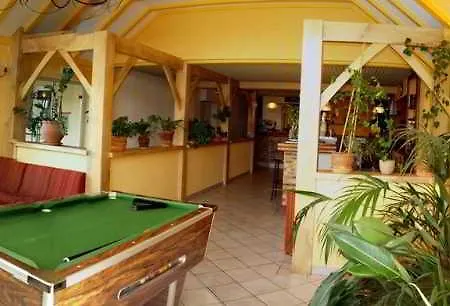 Carre Pau Airport 3* Serres-Castet