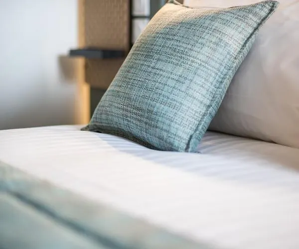 Hotel Carre Pau Airport Serres-Castet